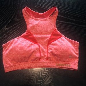 The Cole Chestee size 6